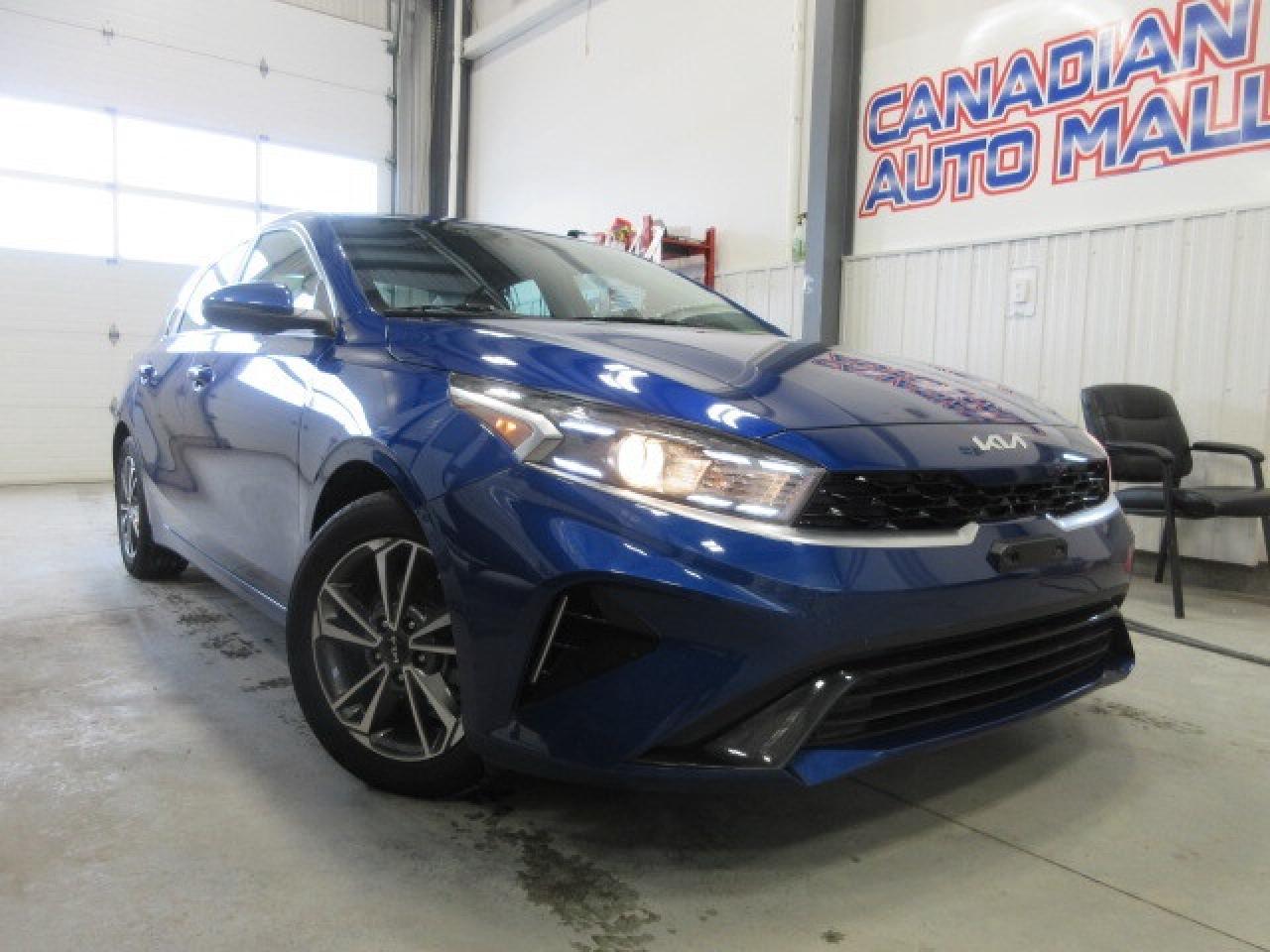 2024 Kia Forte EX, HTD. SEATS, A/C, APPLE/ANDROID, ALLOYS, 57K! Photo