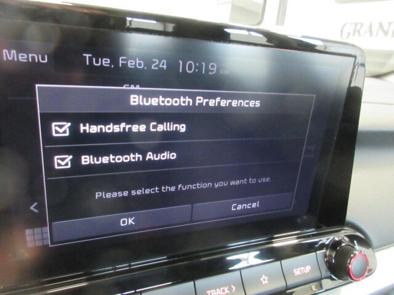 2024 Kia Forte EX, HTD. SEATS, A/C, APPLE/ANDROID, ALLOYS, 57K! Photo