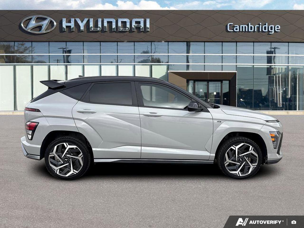 2024 Hyundai KONA N Line   CARPLAY   HEATED SEATS   8L/100KM Photo