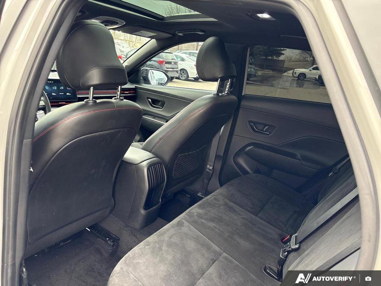 2024 Hyundai KONA N Line   CARPLAY   HEATED SEATS   8L/100KM Photo