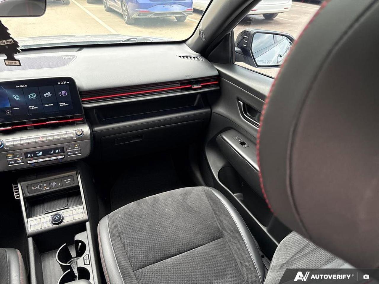 2024 Hyundai KONA N Line   CARPLAY   HEATED SEATS   8L/100KM Photo