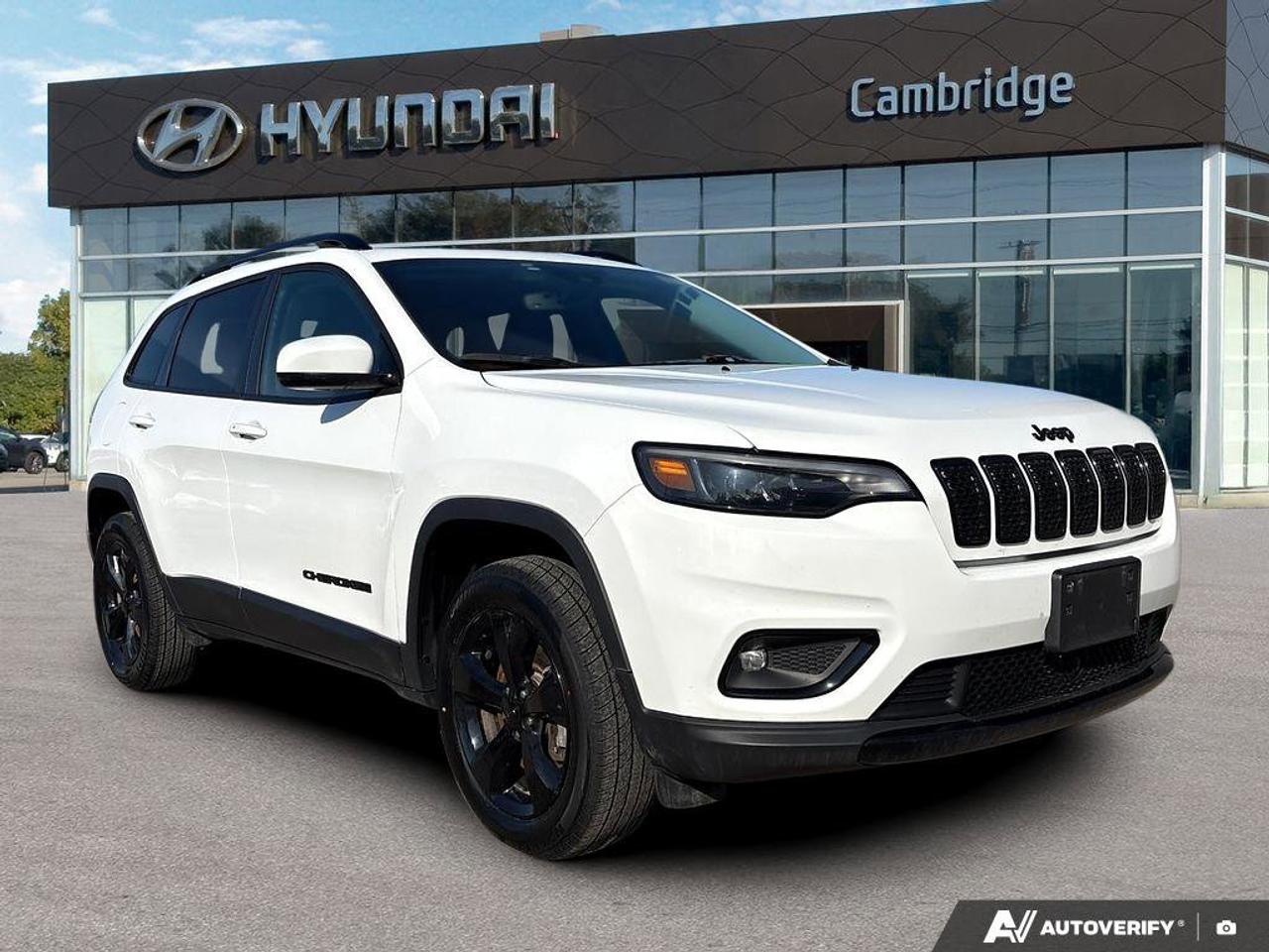 2021 Jeep Cherokee Altitude   NO ACCIDENTS   ONE OWNER   LEATHER Photo