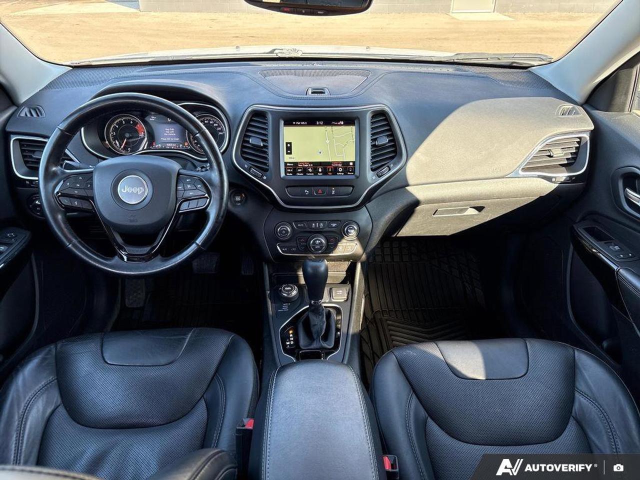 2021 Jeep Cherokee Altitude   NO ACCIDENTS   ONE OWNER   8.0L/100km Photo