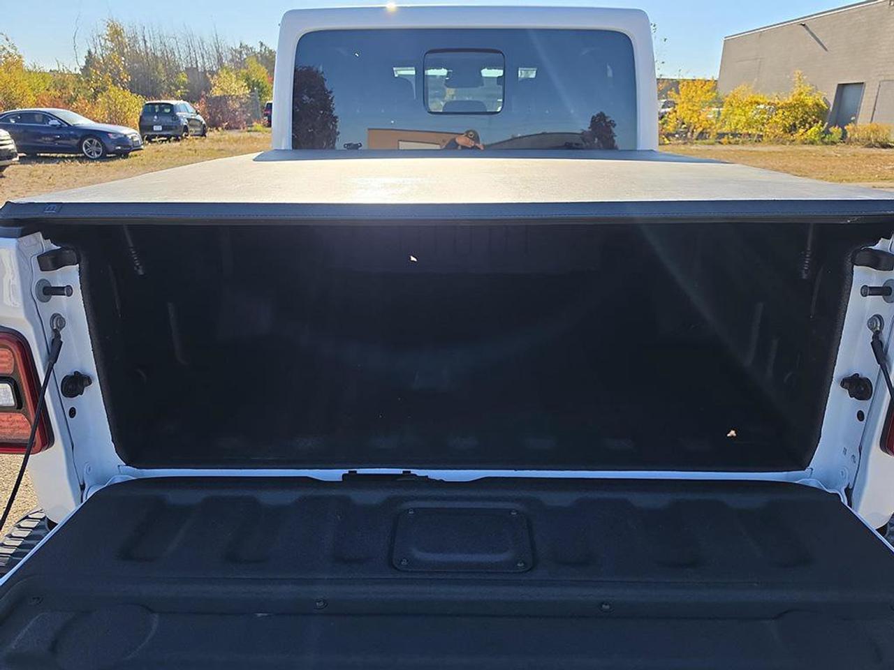 2026 Jeep Gladiator Mojave X | Clean Carfax | Executive Demo | Great Value | Factory Warranty | Low KMS | Photo