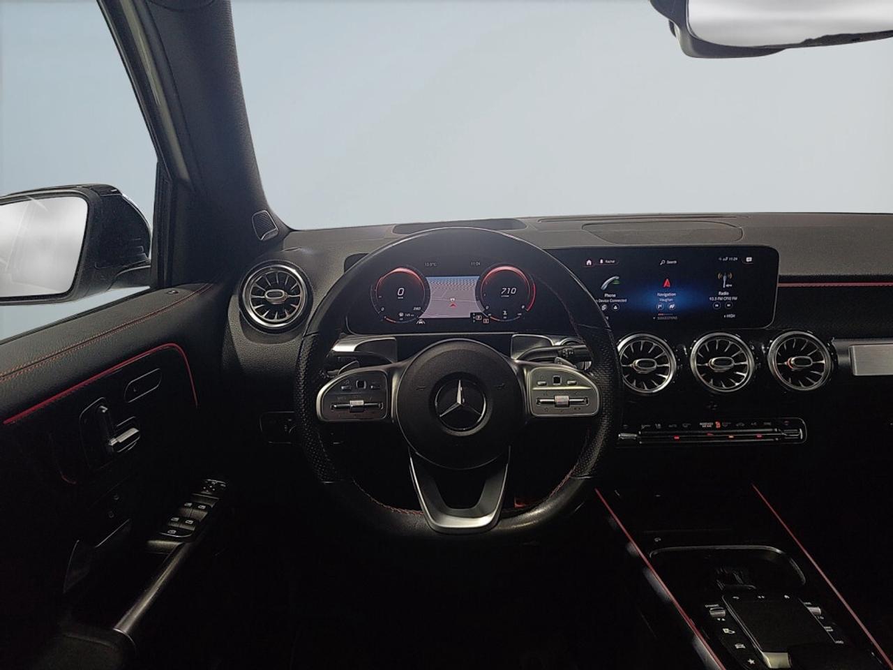 2021 Mercedes-Benz GLB GLB 250 AMG Pkg AWD / Clean Carfax / NAV / Sunroof Photo