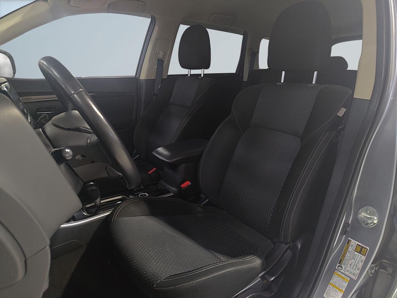 2019 Mitsubishi Outlander ES AWD/ Heated Seats/BAck up Cam/ Blueototh/Clean Photo