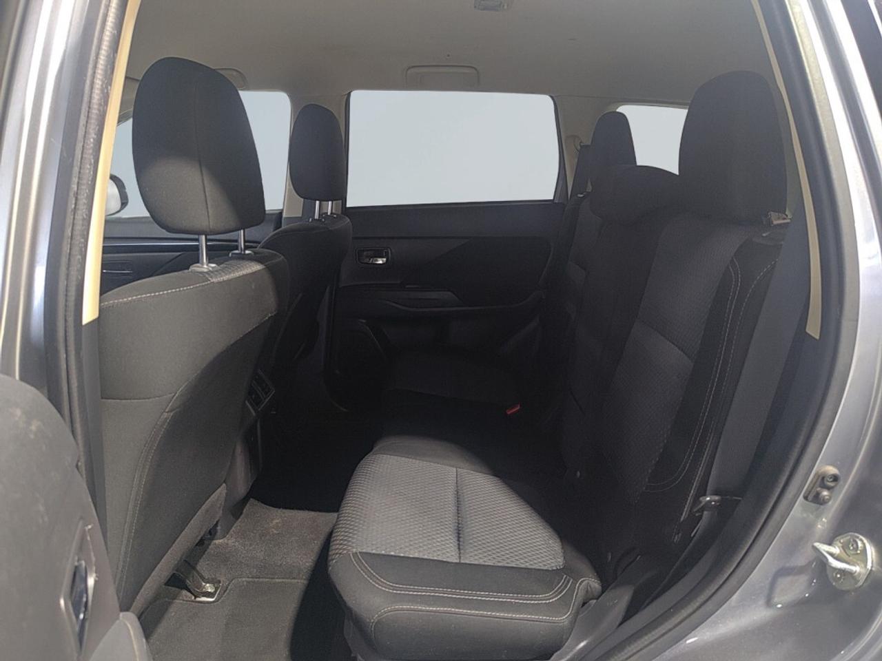 2019 Mitsubishi Outlander ES AWD/ Heated Seats/BAck up Cam/ Blueototh/Clean Photo