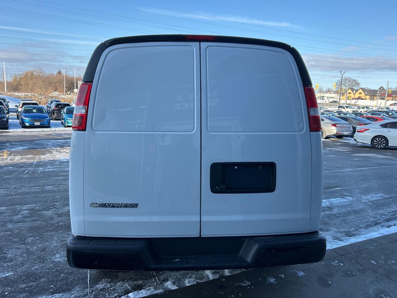 2021 Chevrolet Express RWD 2500 135 Photo3