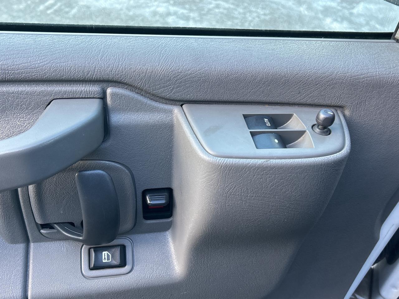 2021 Chevrolet Express RWD 2500 135 Photo