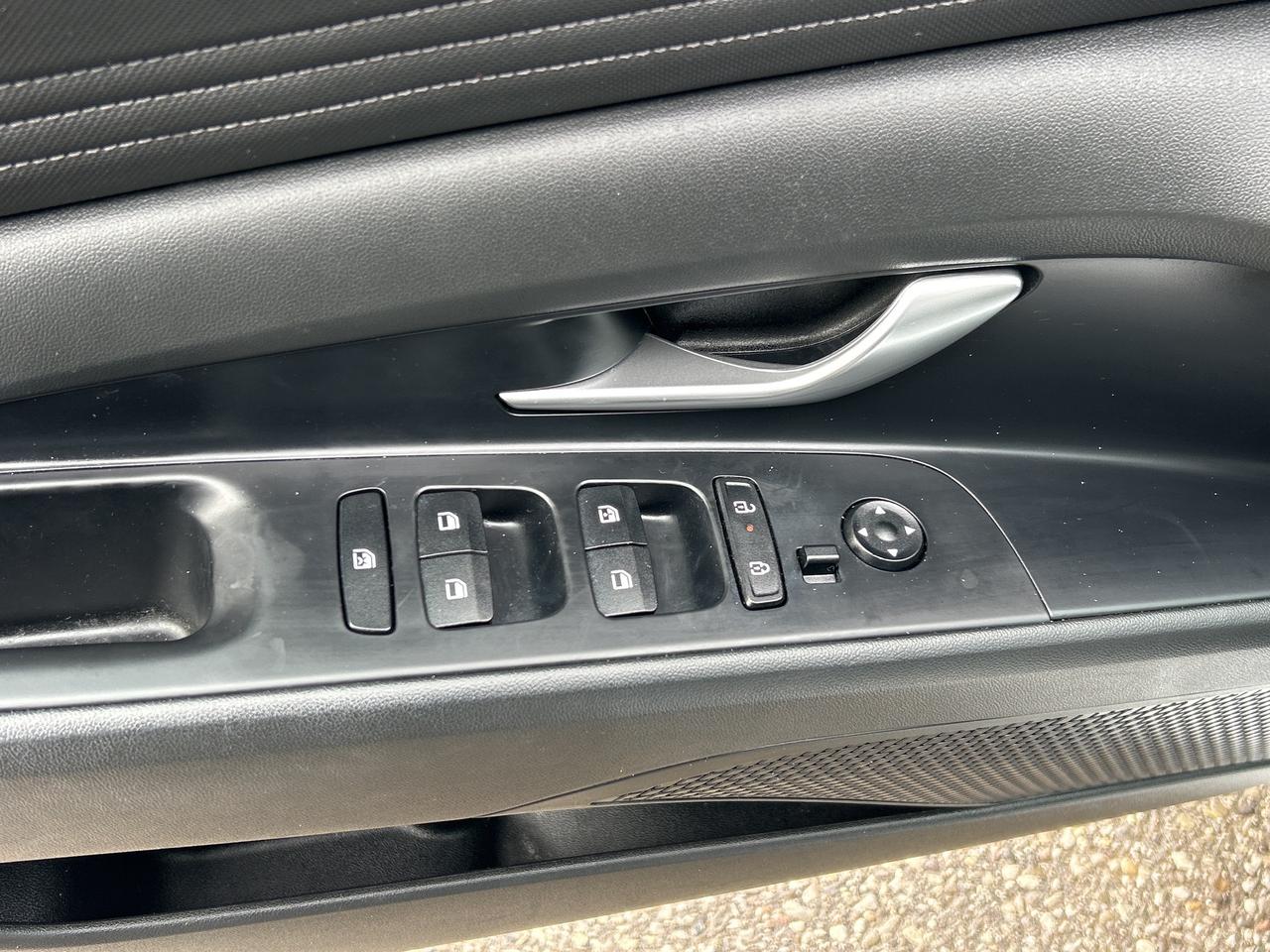 2024 Hyundai Elantra Preferred Photo