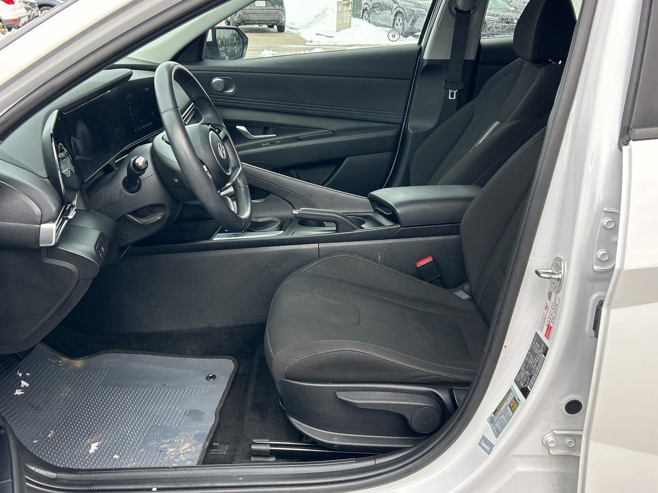 2024 Hyundai Elantra Preferred Photo