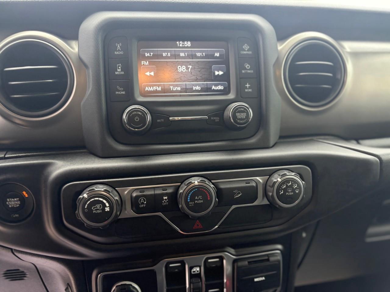 2019 Jeep WRANGLER UNLIMITED Sport 4dr 4x4 Photo