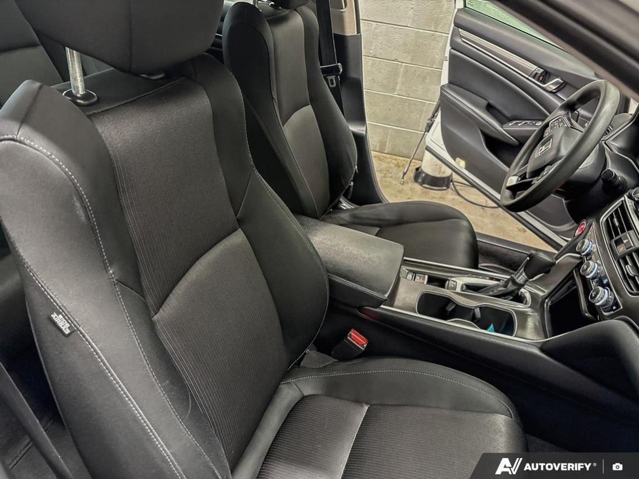 2018 Honda Accord LX (CVT) 4dr Sedan Photo