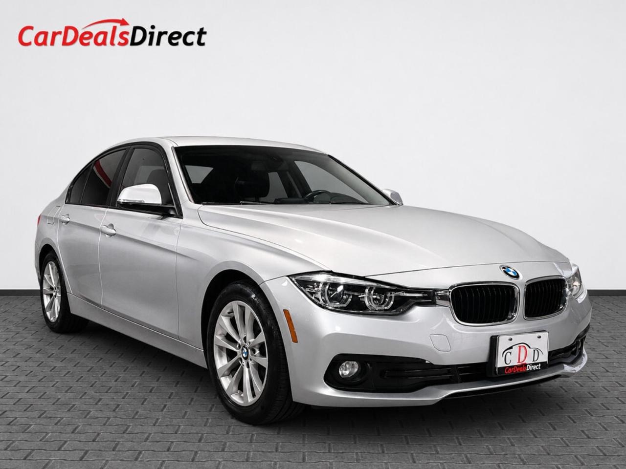 2017 BMW 320i xDrive / Leather / Back-Up Camera / Bluetooth / Cl Photo
