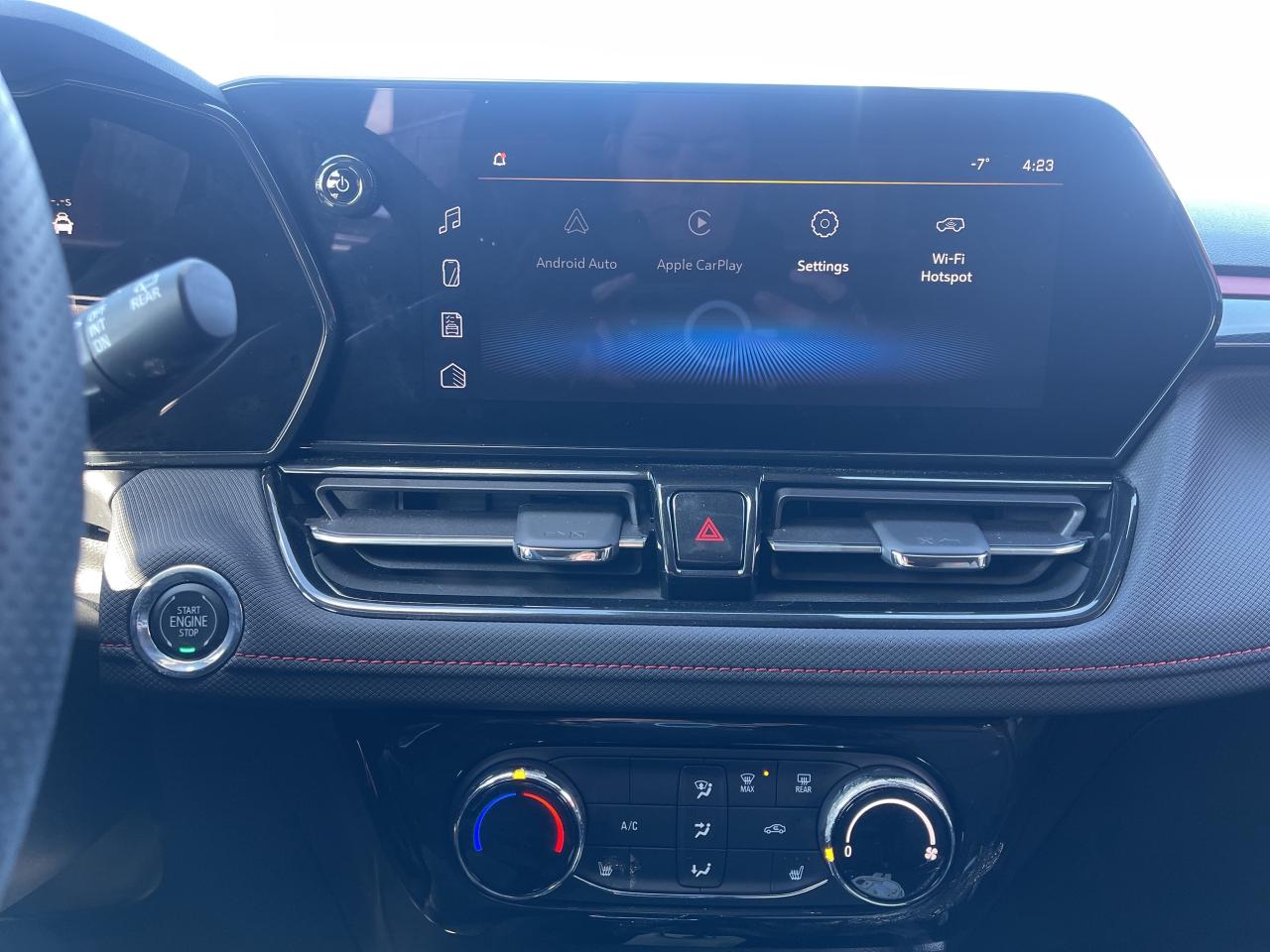 2025 Chevrolet TrailBlazer 1RS AWD   Leather   Remote Start   CarPlay Photo2