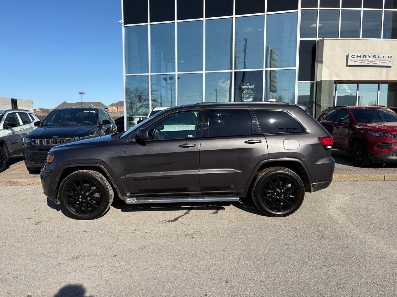 2020 Jeep Grand Cherokee Laredo 4dr 4x4 Photo