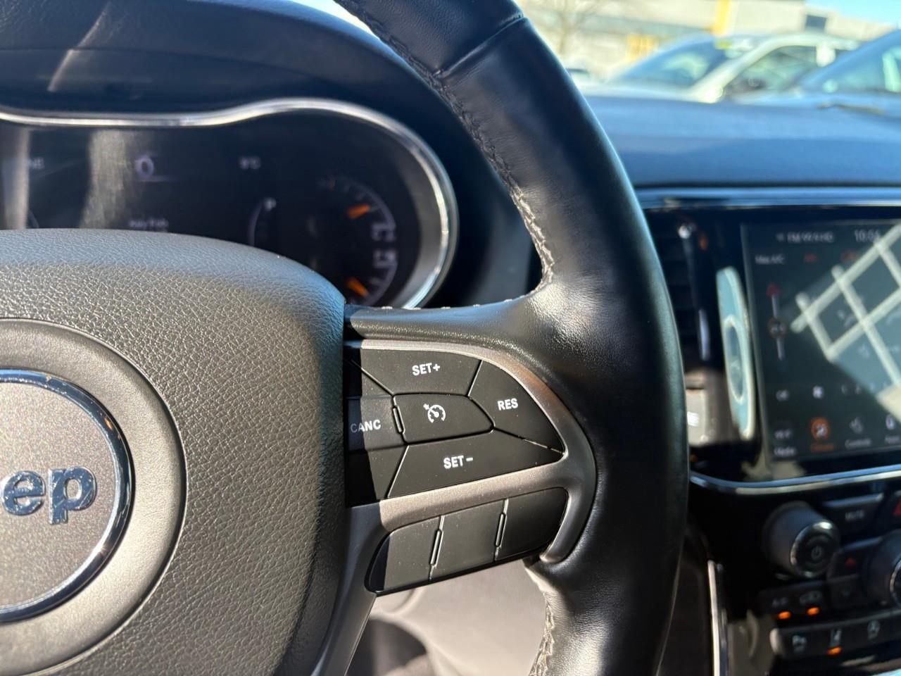 2020 Jeep Grand Cherokee Laredo 4dr 4x4 Photo