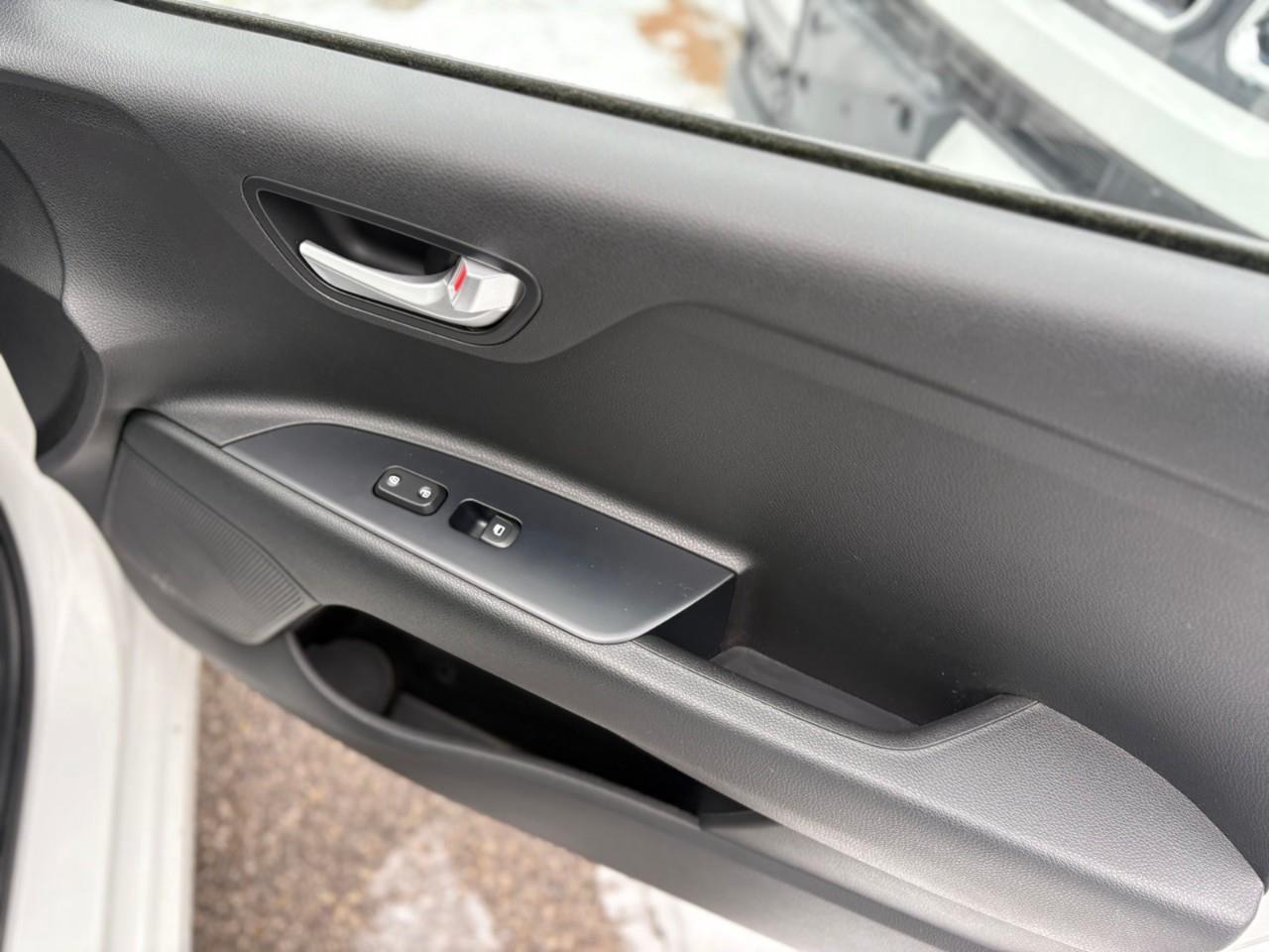 2018 Kia Rio5 LX+ (M6) 4dr Hatchback Photo