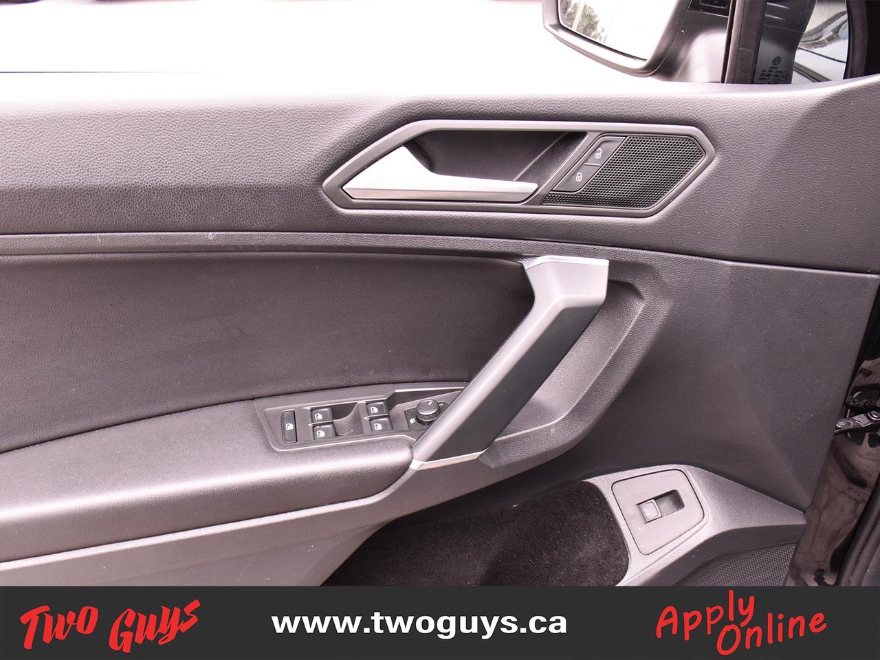 2020 Volkswagen Tiguan Comfortline AWD   Panoroof   Leather Photo