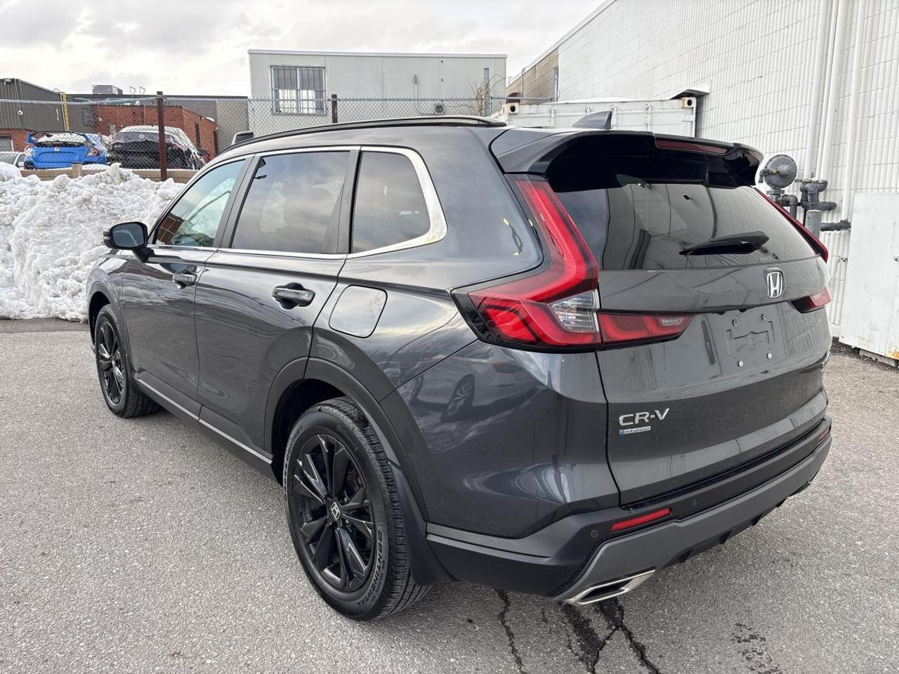 2024 Honda CR-V Hybrid Touring Honda Certified With 7YR/160K Warranty Photo3