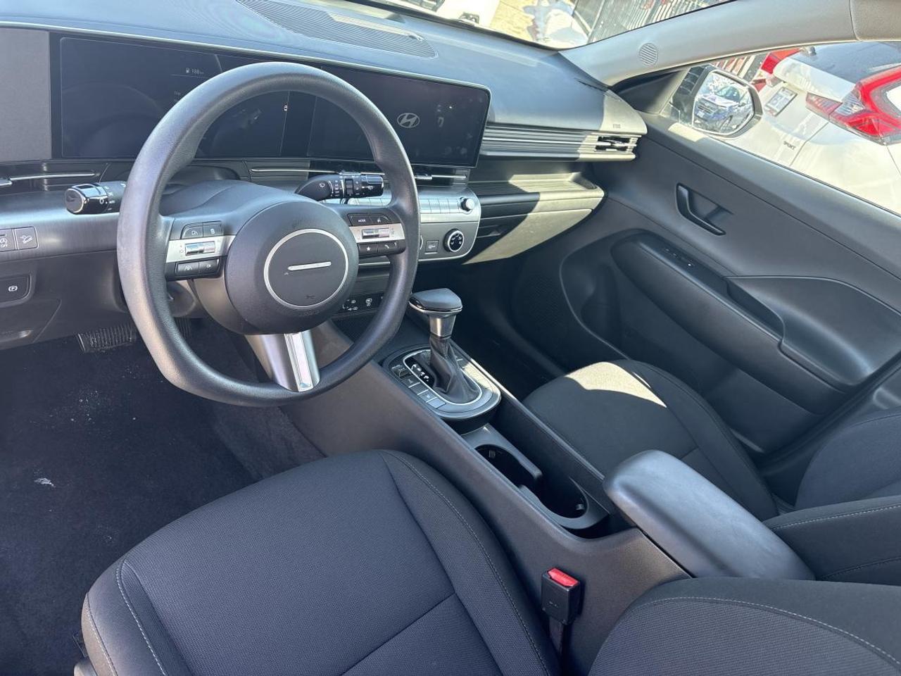 2024 Hyundai KONA Essential AWD Photo