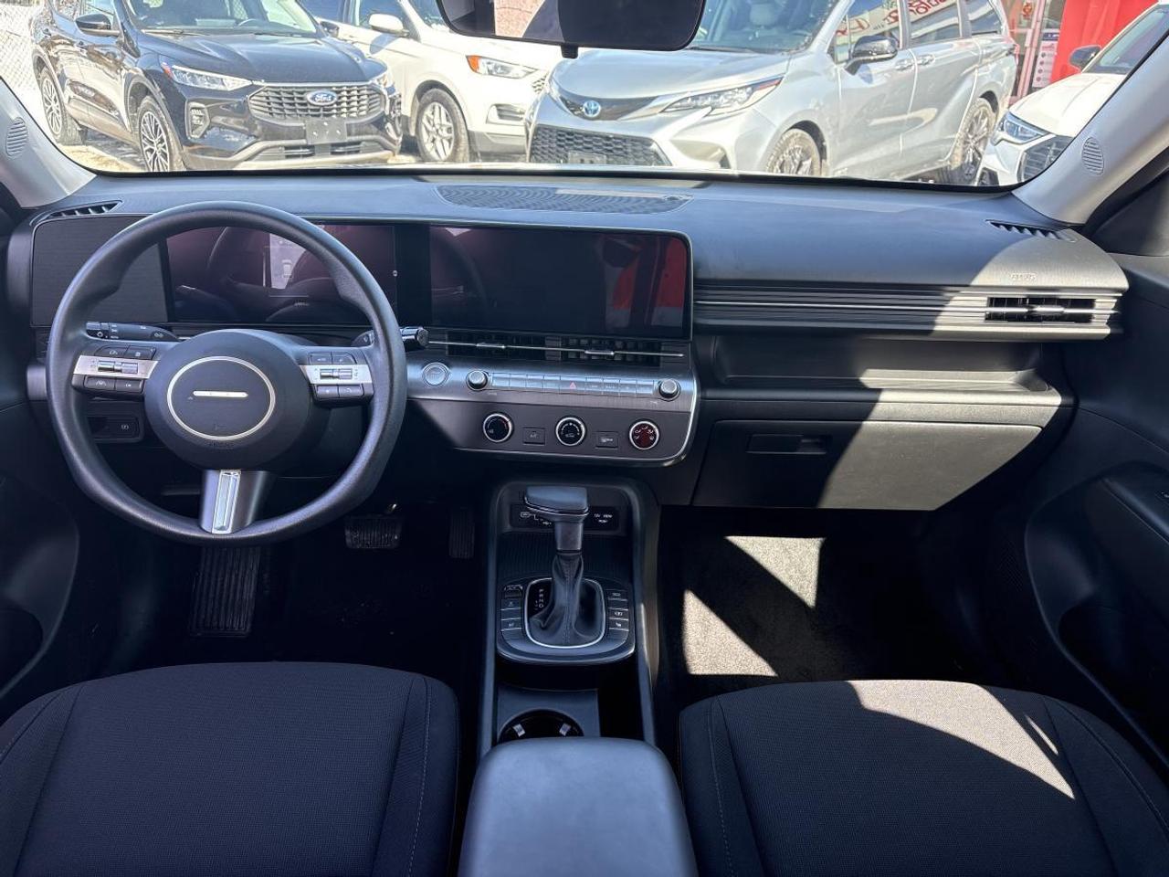 2024 Hyundai KONA Essential AWD Photo