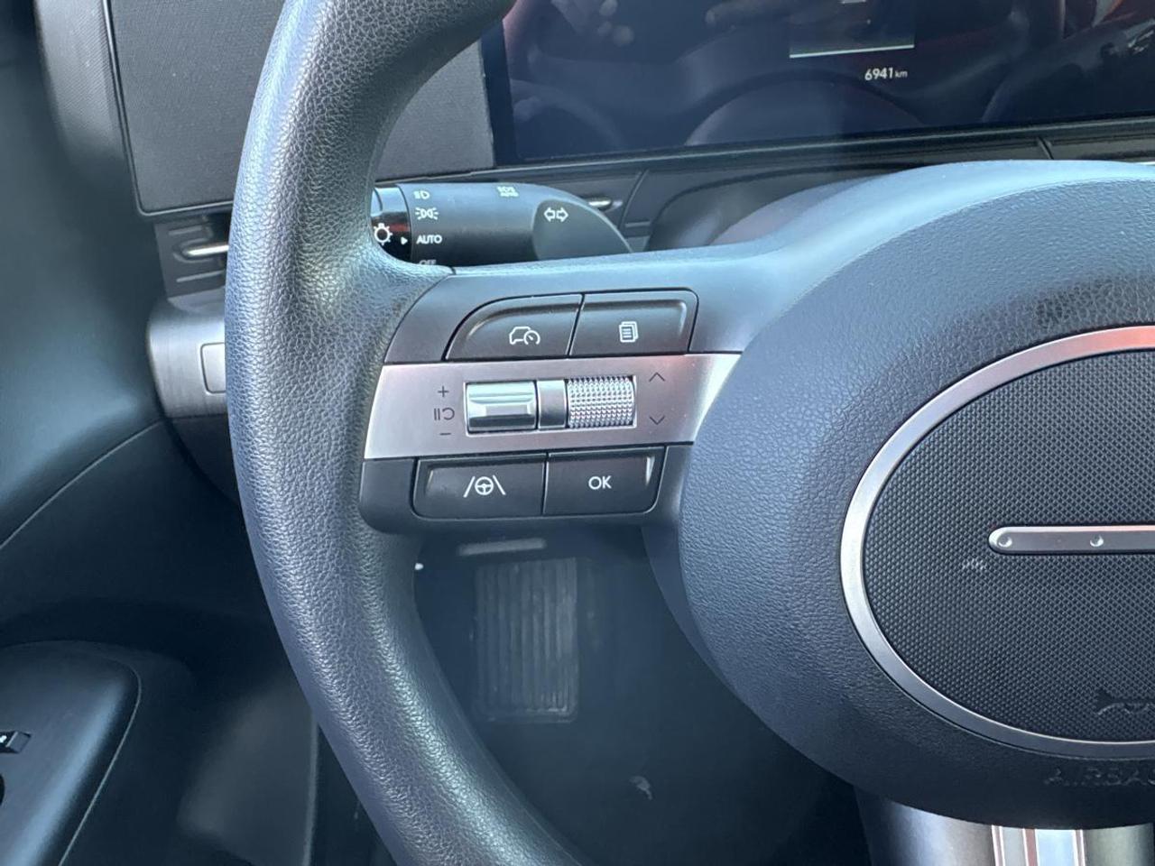 2024 Hyundai KONA Essential AWD Photo