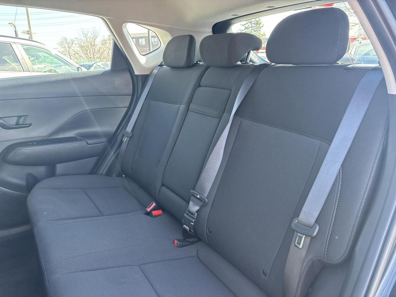 2024 Hyundai KONA Essential AWD Photo