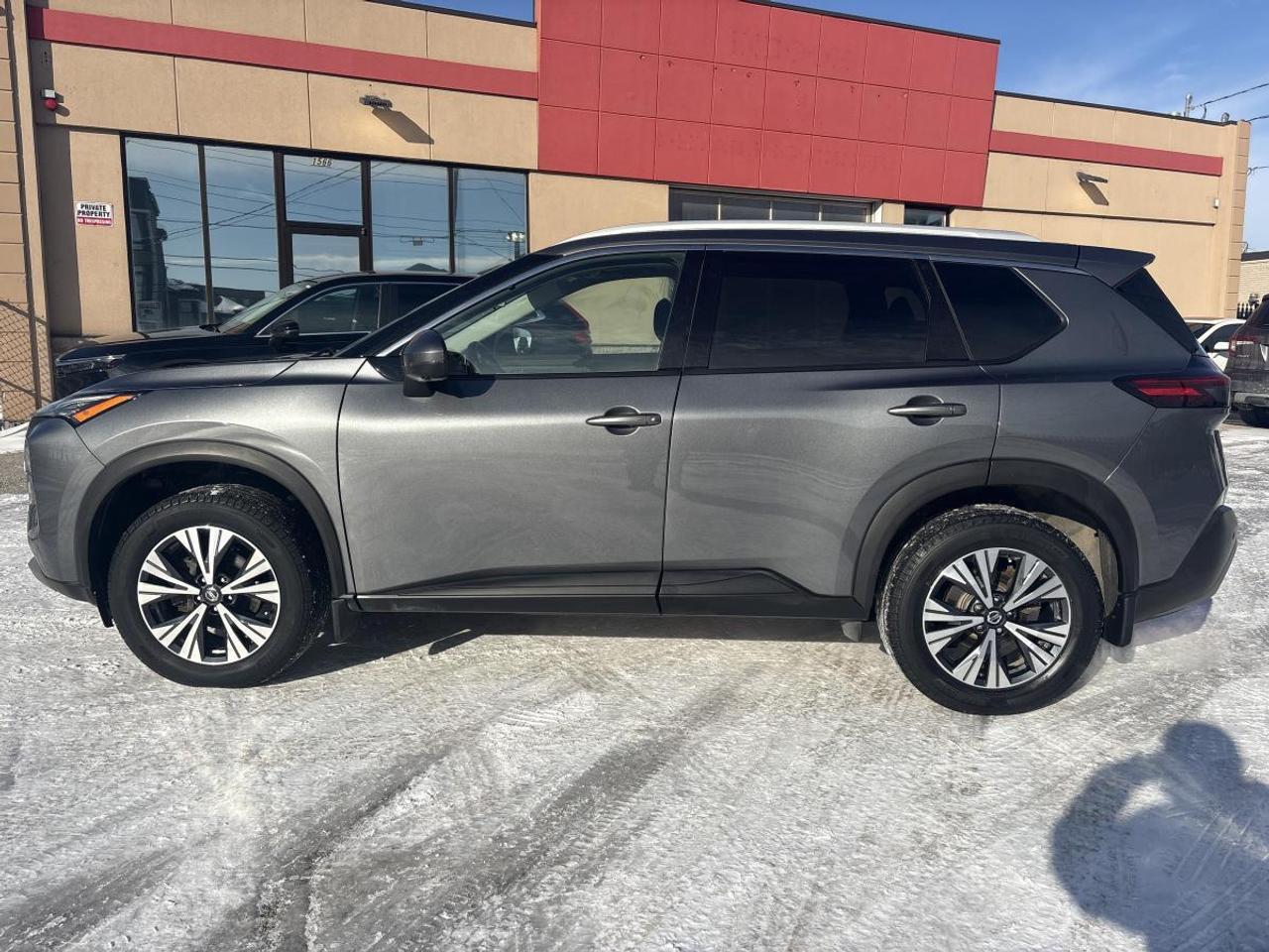 2021 Nissan Rogue SV AWD W/Moonroof Photo4
