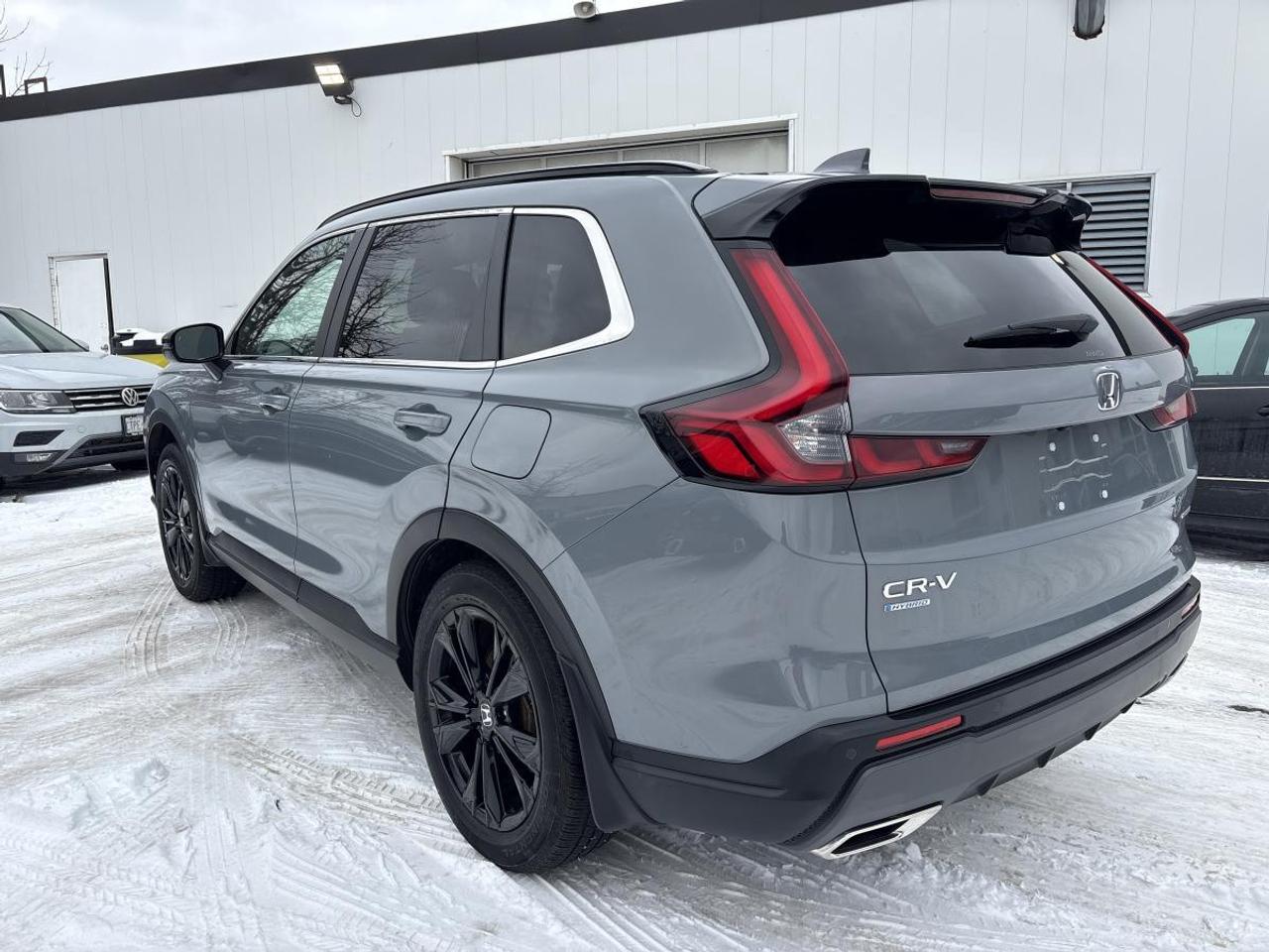 2024 Honda CR-V Hybrid Touring Honda Certified With 7YR/160K Warranty Photo3