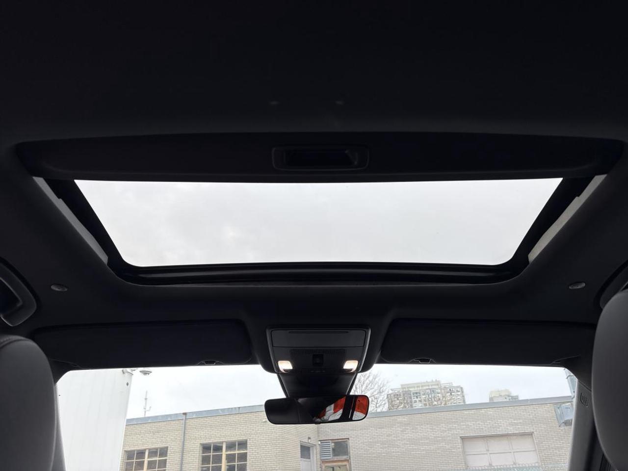 2025 Honda CR-V Hybrid Touring Honda Certified With 7YR/160K Warranty Photo