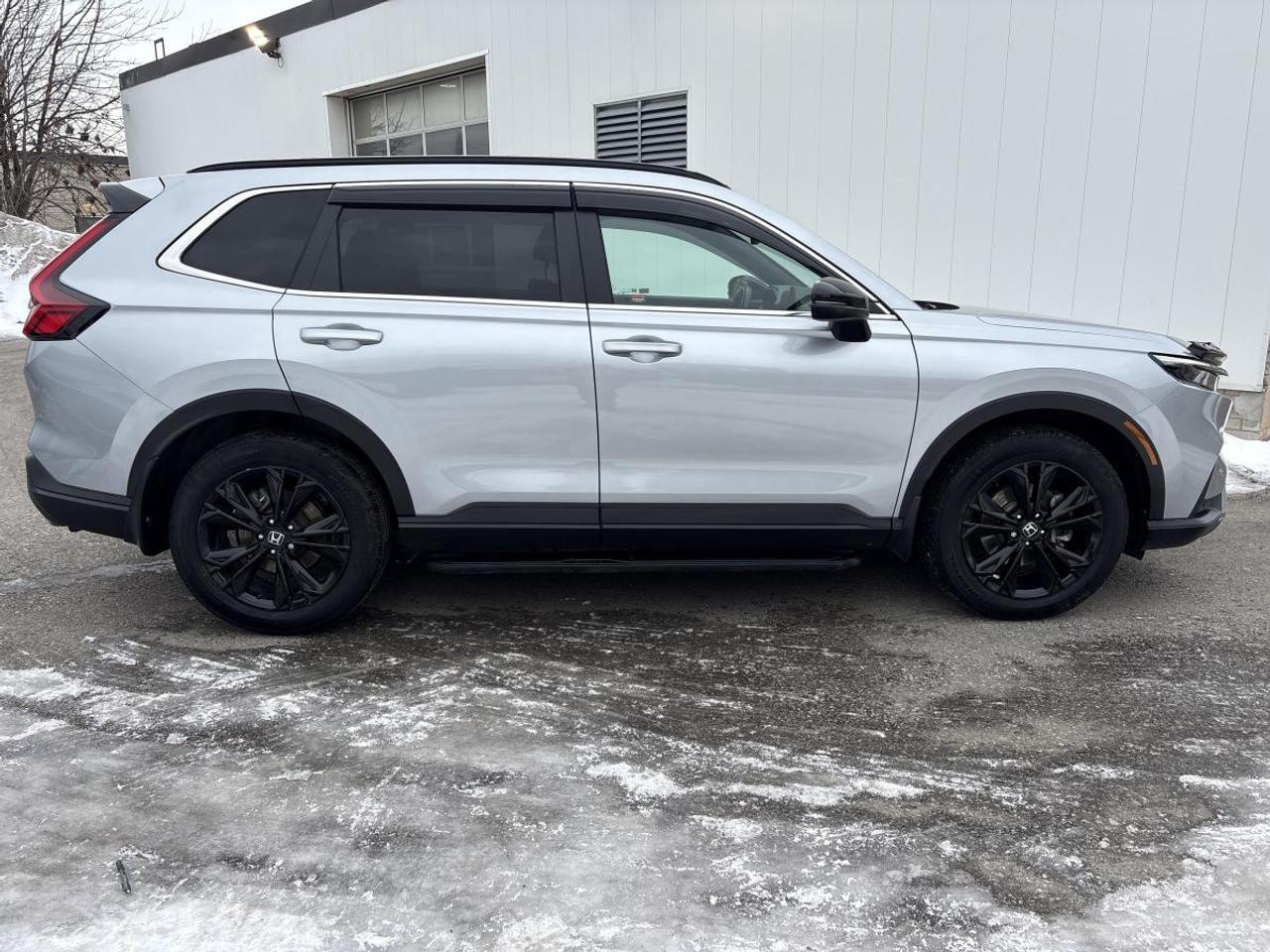 2025 Honda CR-V Hybrid Touring Honda Certified With 7YR/160K Warranty Photo