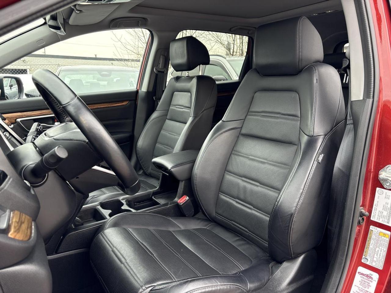 2018 Honda CR-V Touring AWD w/Full Service Records Photo