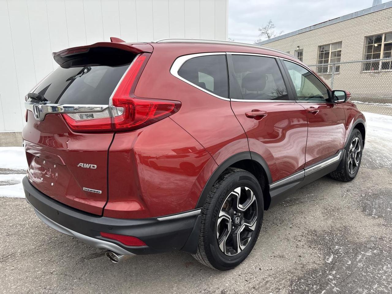 2018 Honda CR-V Touring AWD w/Full Service Records Photo