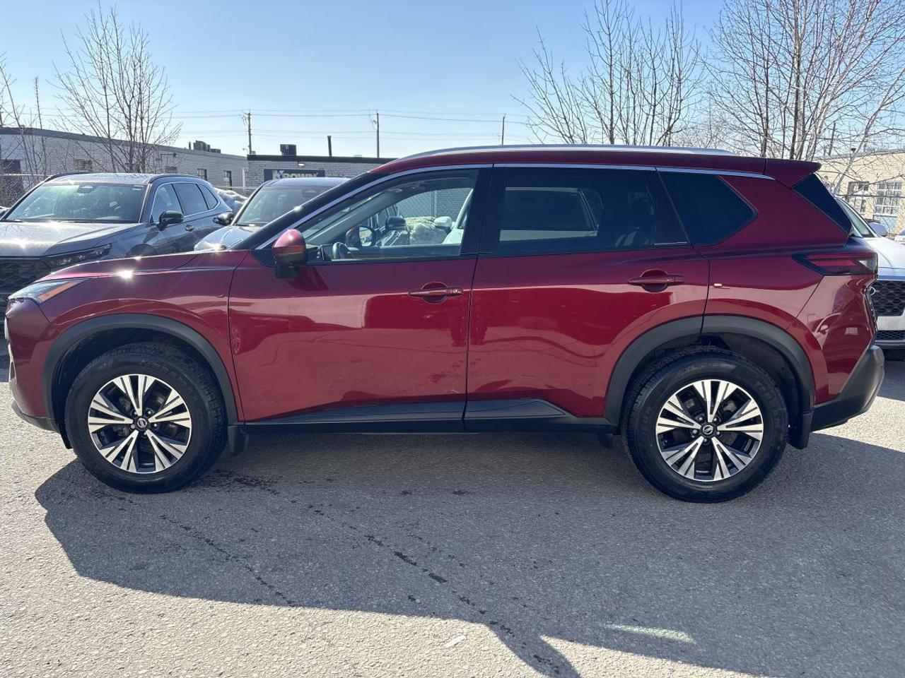 2021 Nissan Rogue SV Photo