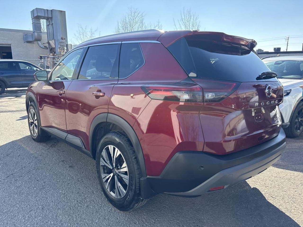 2021 Nissan Rogue SV Photo