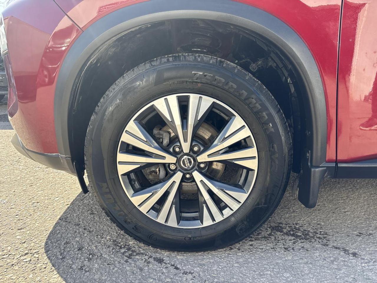2021 Nissan Rogue SV Photo
