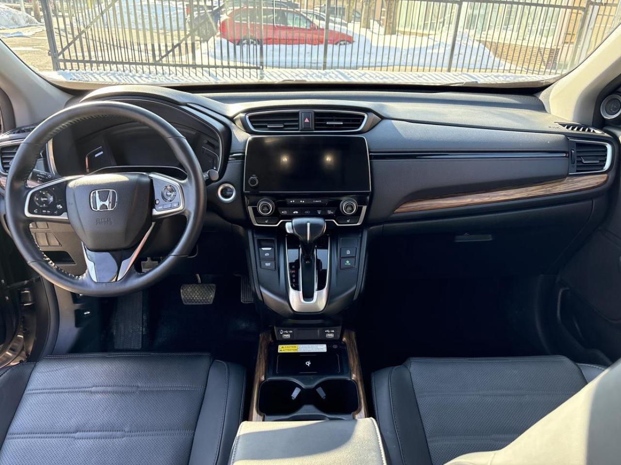 2022 Honda CR-V Touring Honda Certified With 7YR/160K Warranty Photo