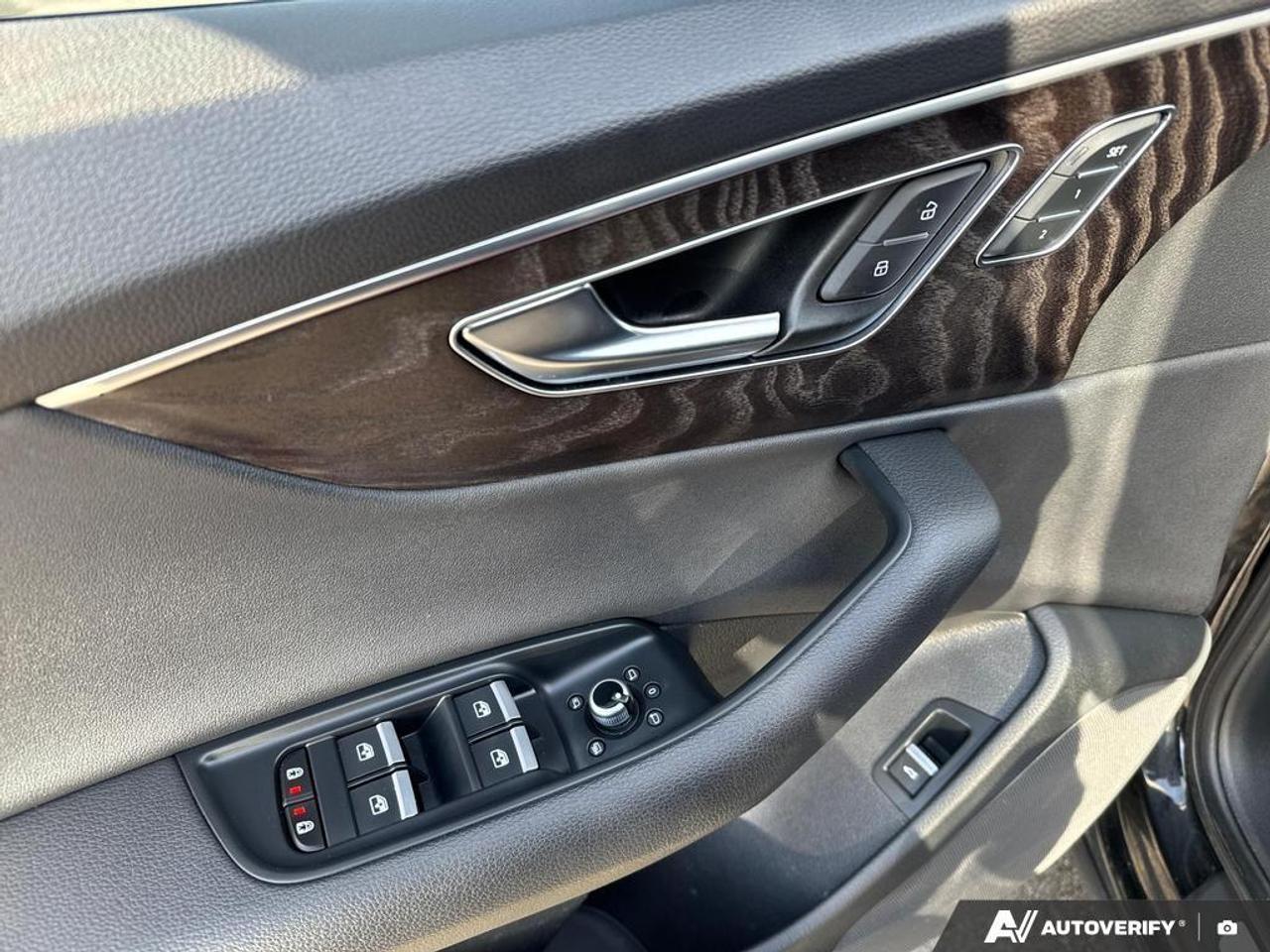 2022 Audi Q7 55 Komfort BACKUP CAM   BLUETOOTH   HTD SEATS   KE Photo