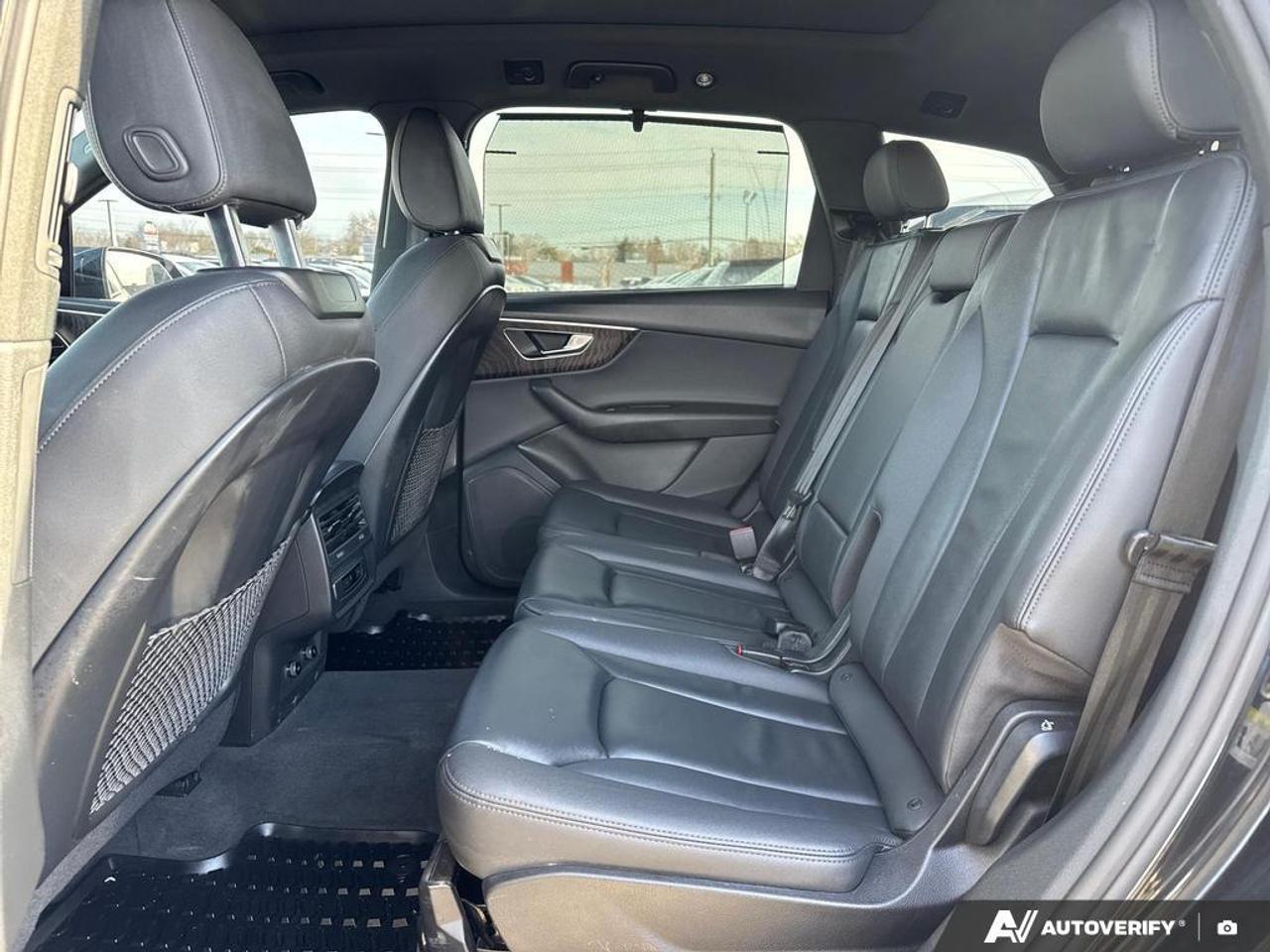 2022 Audi Q7 55 Komfort BACKUP CAM   BLUETOOTH   HTD SEATS   KE Photo
