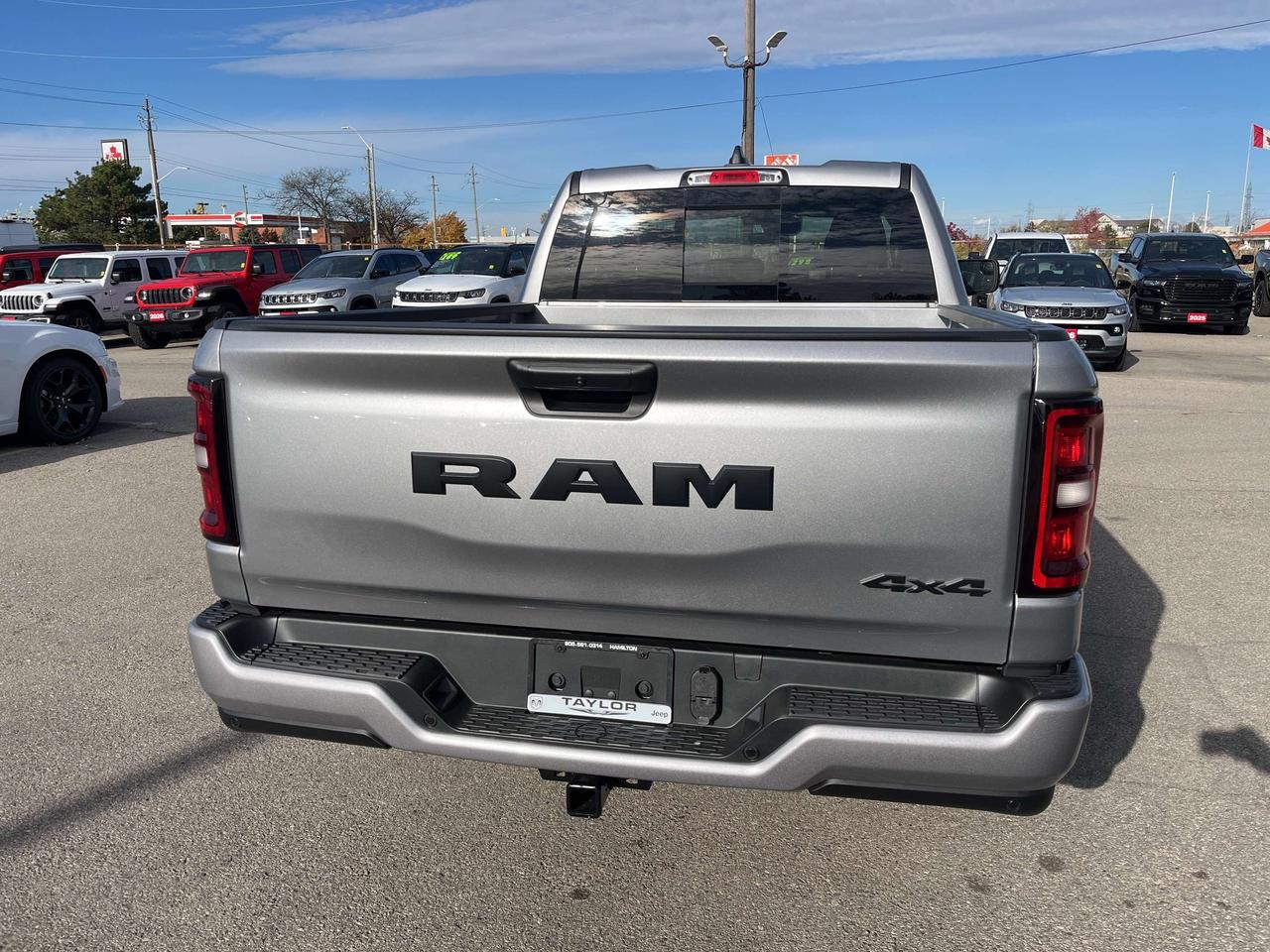 2025 RAM 1500 Black Express 4x4 V6 *ANTI-SPIN *3.55 AXLE *HITCH Photo