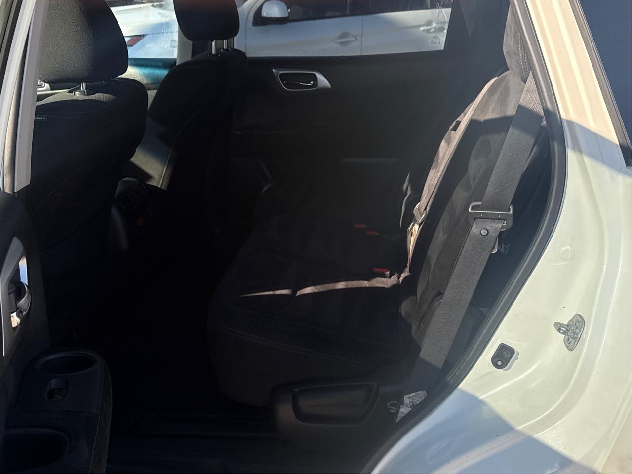 2016 Nissan Pathfinder CLEAN! MUST SEE!  WE FINANCE ALL CREDIT! APPLY NOW Photo