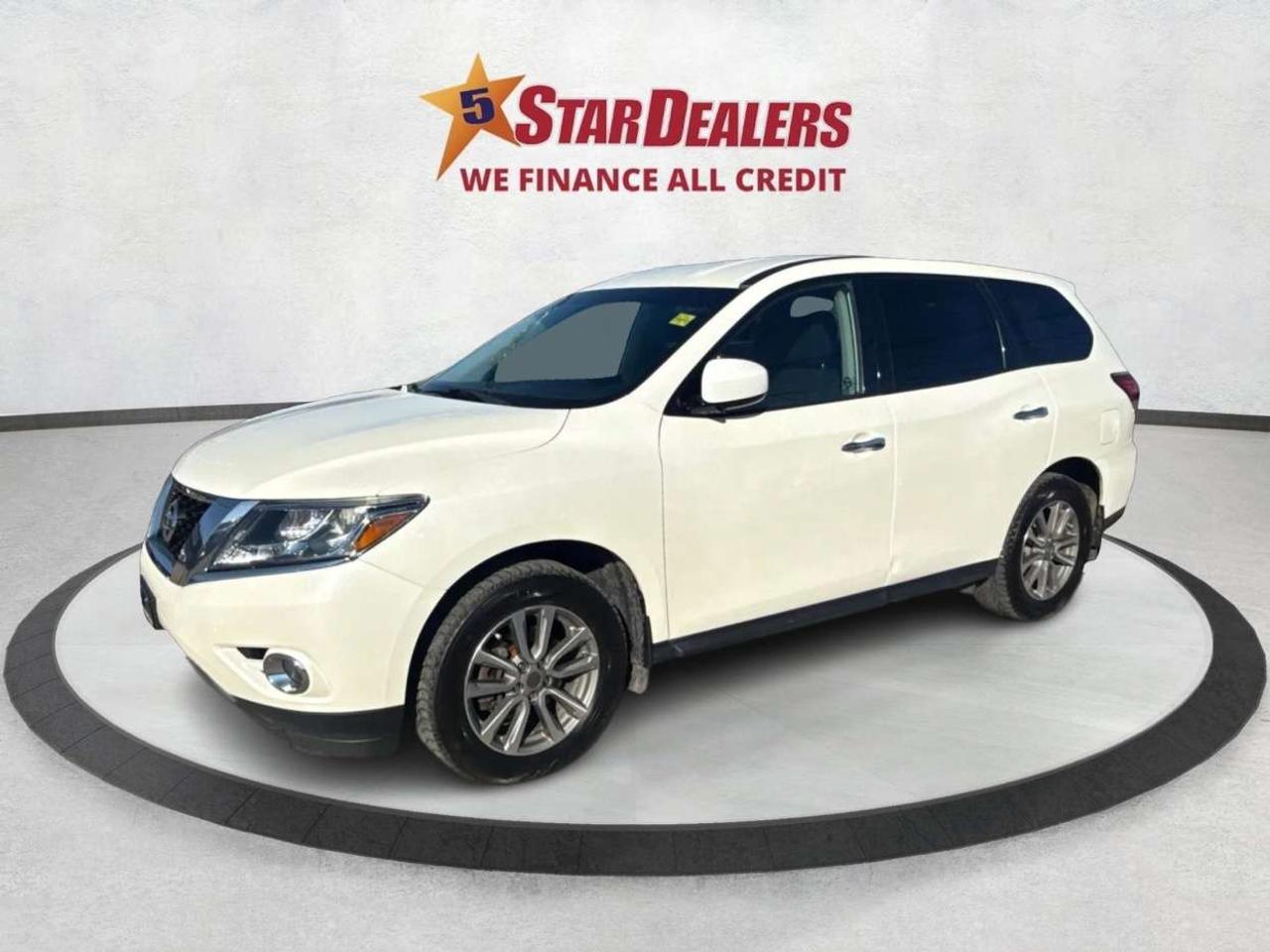 2016 Nissan Pathfinder CERTIFIED  7 PASSENGERS   WE FINANCE ALL CREDIT Photo2