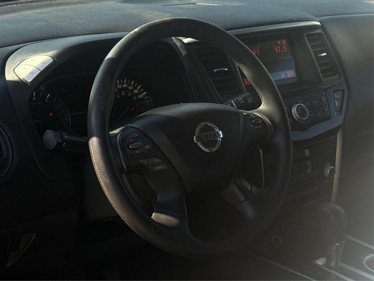 2016 Nissan Pathfinder CERTIFIED  7 PASSENGERS   WE FINANCE ALL CREDIT Photo