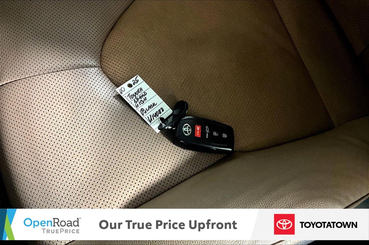 2025 Toyota Grand Highlander PLATINUM! CERTIFIED PRE OWNED! ACCIDENT FREE! ELIG Photo