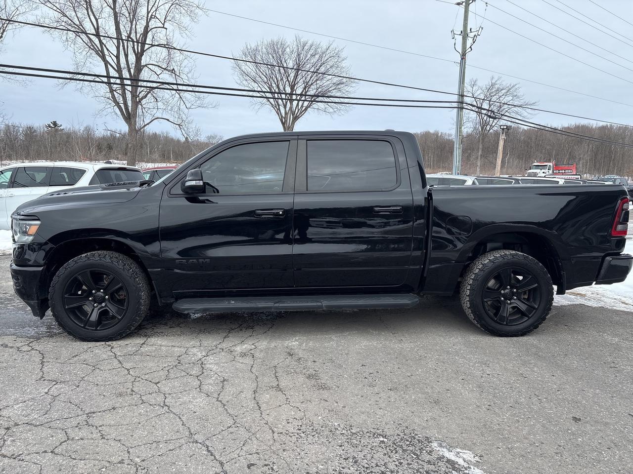 2021 RAM 1500 SPORT Photo3
