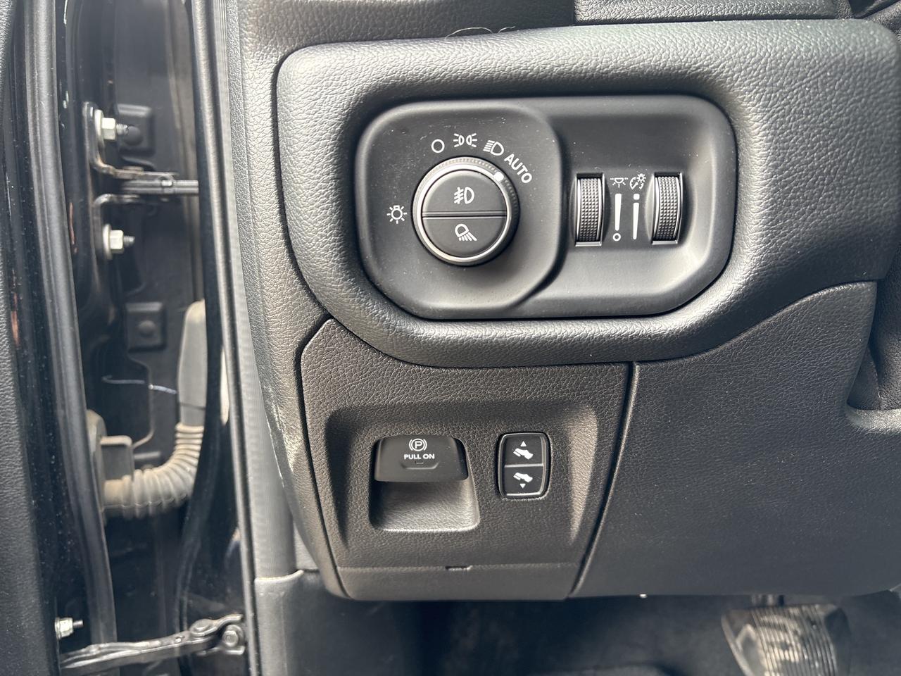 2021 RAM 1500 SPORT Photo