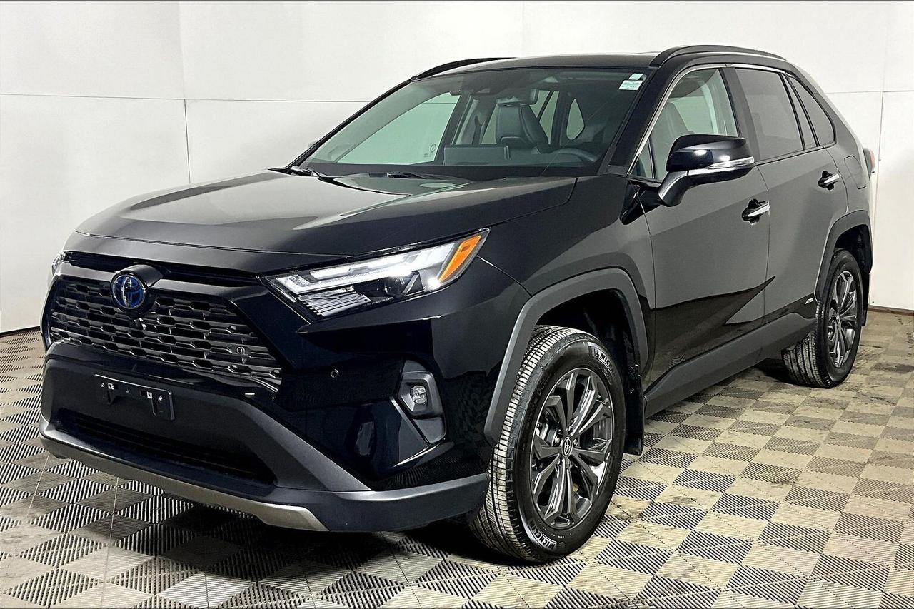 2024 Toyota RAV4 Hybrid Limited AWD Photo0