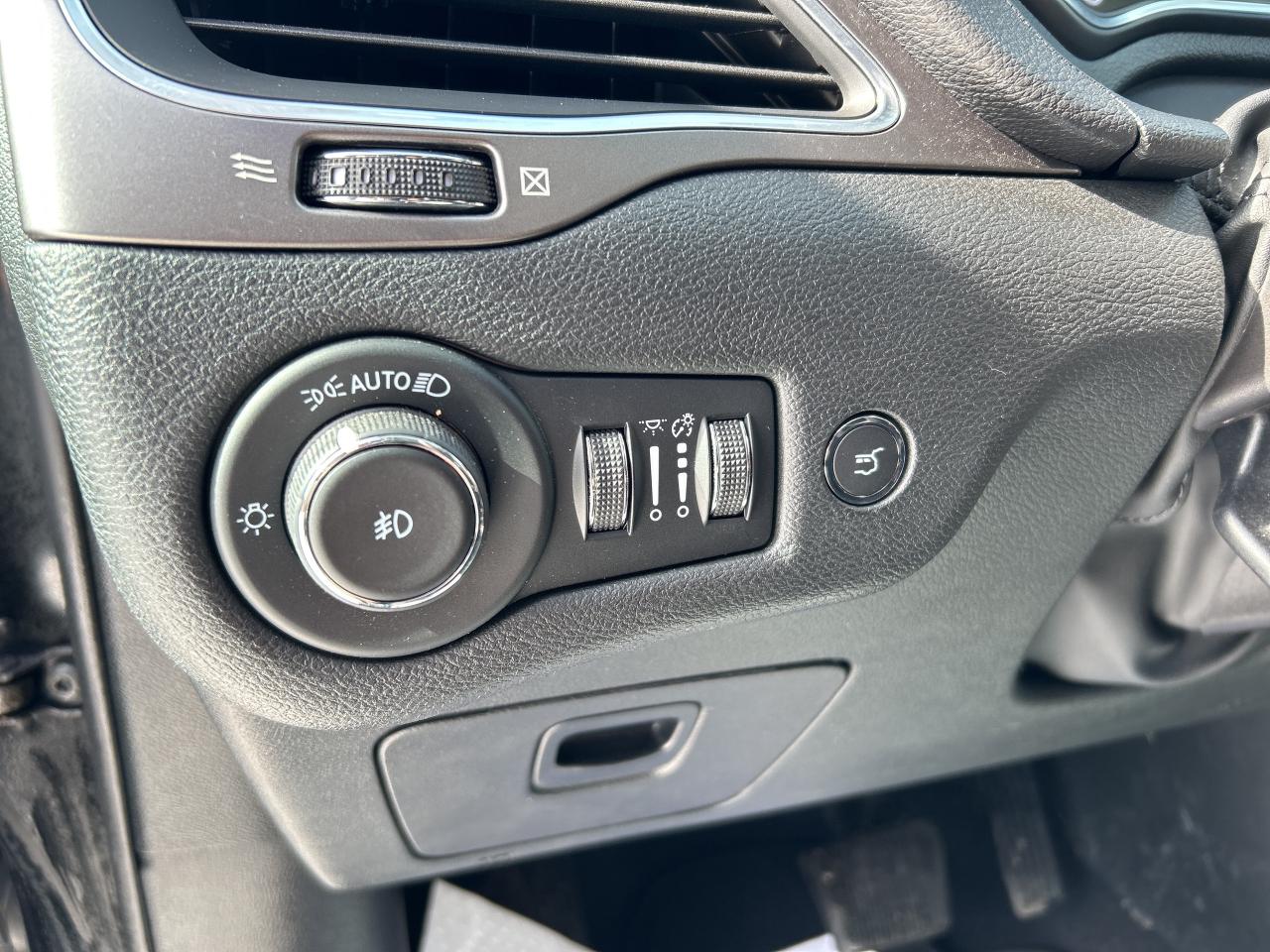 2022 Jeep Cherokee North Photo