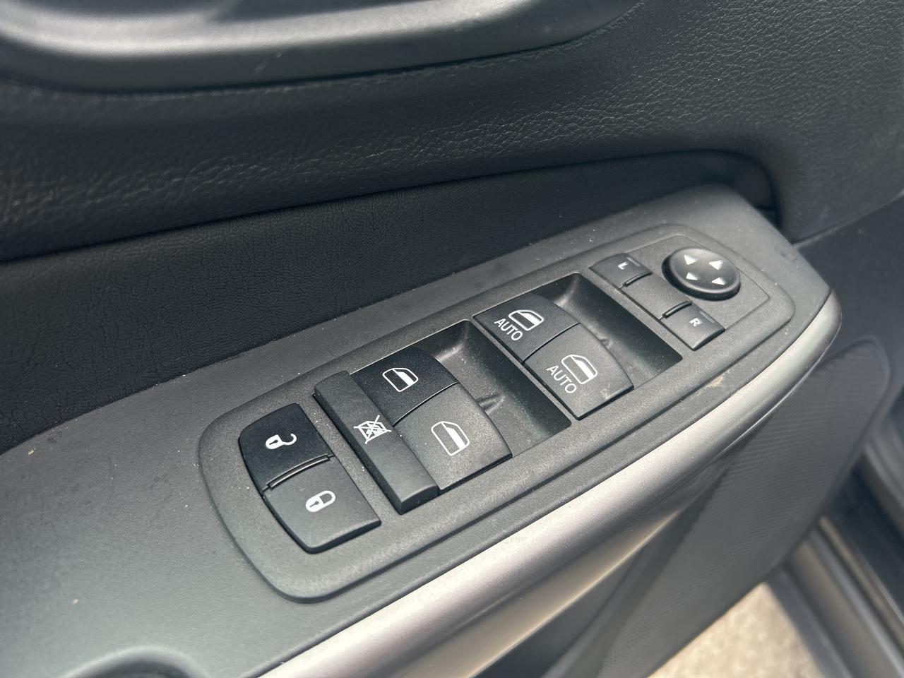 2022 Jeep Cherokee North V6 Photo
